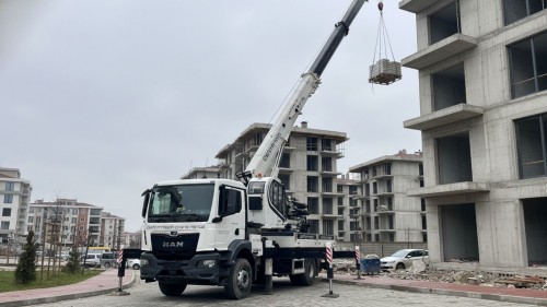Mesa Kartal Vinç Kiralama