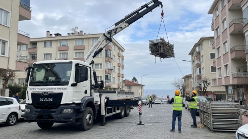 Yukarı Vinç Kiralama